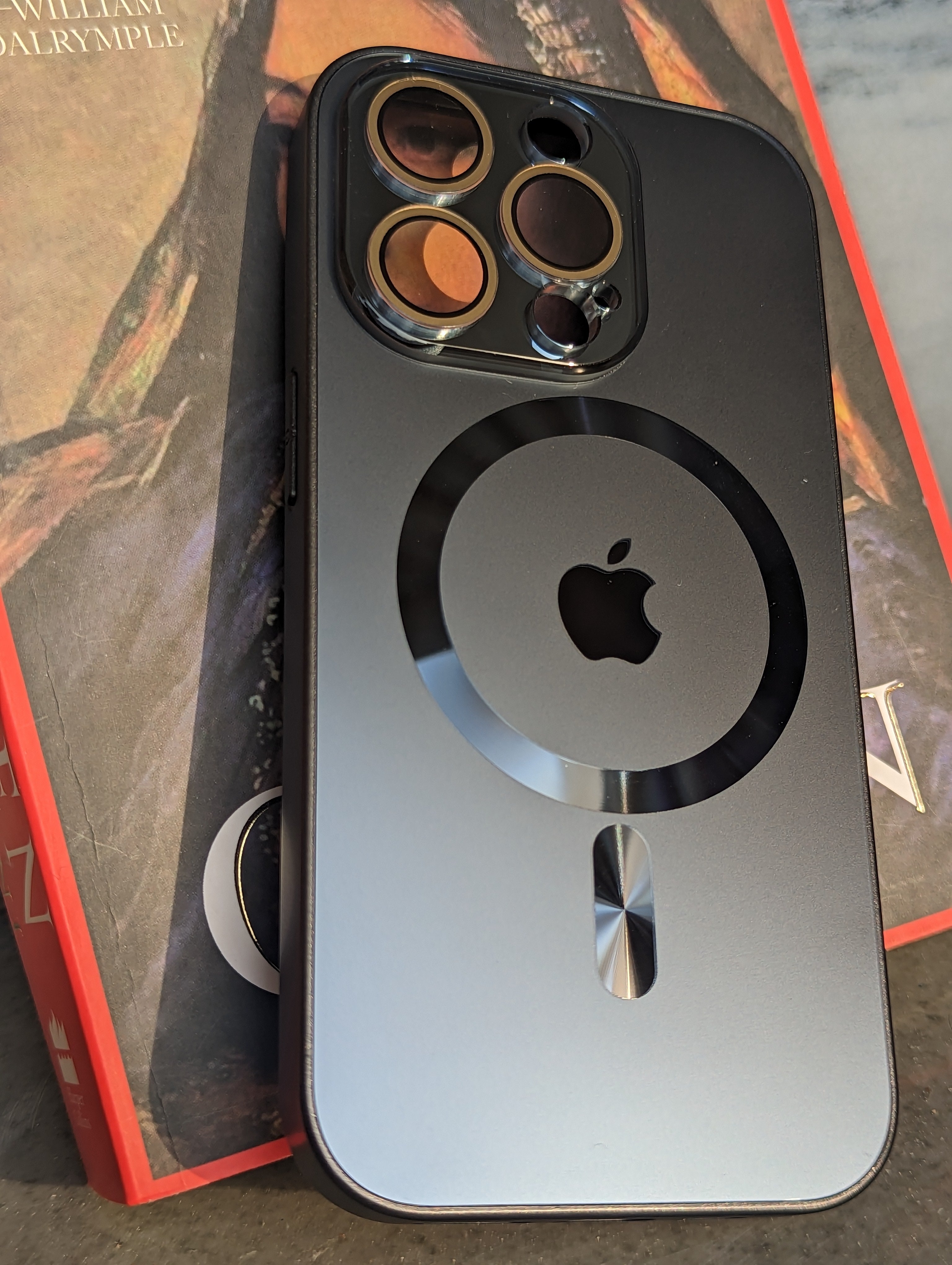 Glossy Electroplated Camera Lens Protection Magsafe Case For iPhone 14