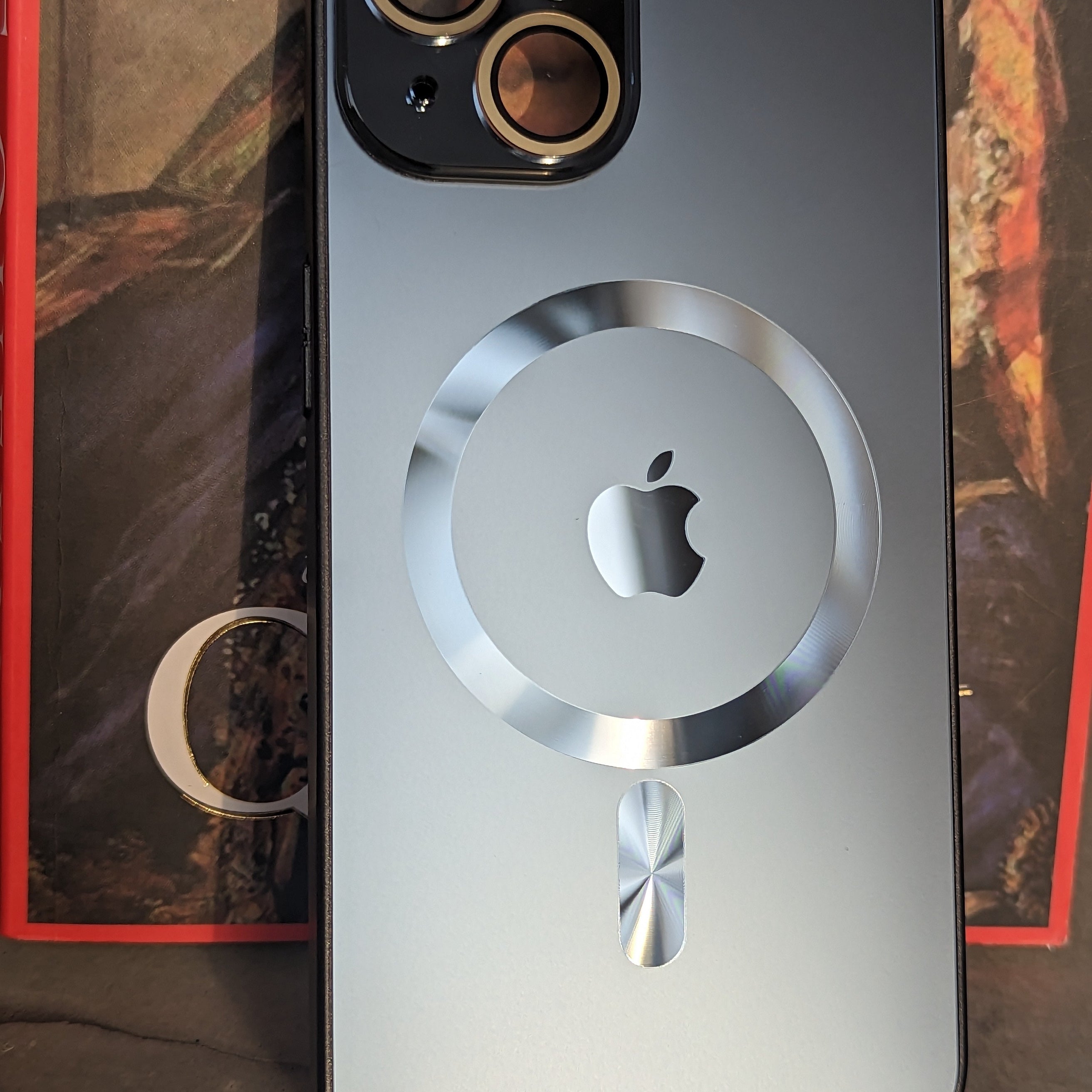 Glossy Electroplated Camera Lens Protection Magsafe Case For iPhone 13